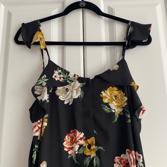 Floral Maxi Dress - Picture 2 of 10